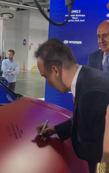 Bakan Kacır Kocaeli’de IONIQ 3’e imzasını attı!