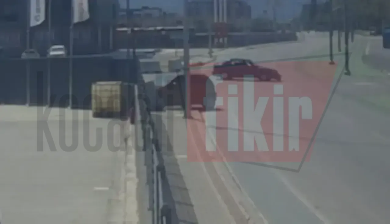 Alikahya’da korku dolu anlar! Çarpışan araç konteynere uçtu