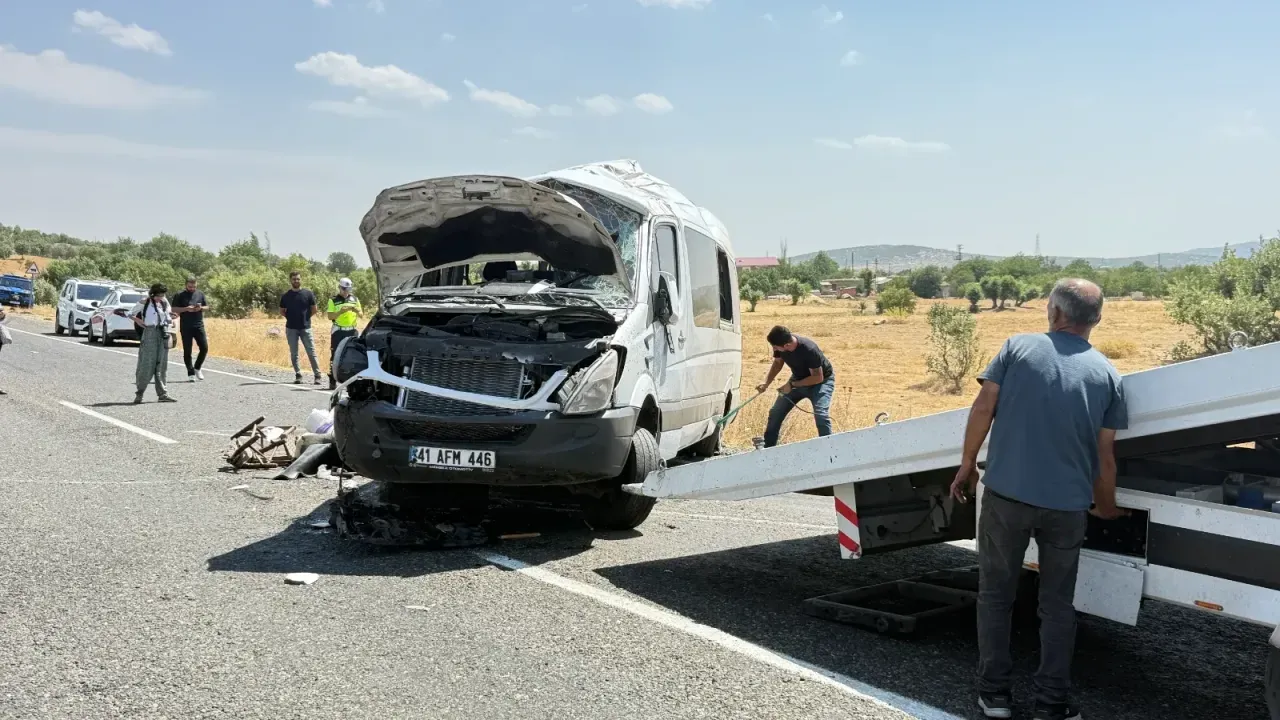 Kocaeli plakalı serviste can pazarı: 3 ölü!