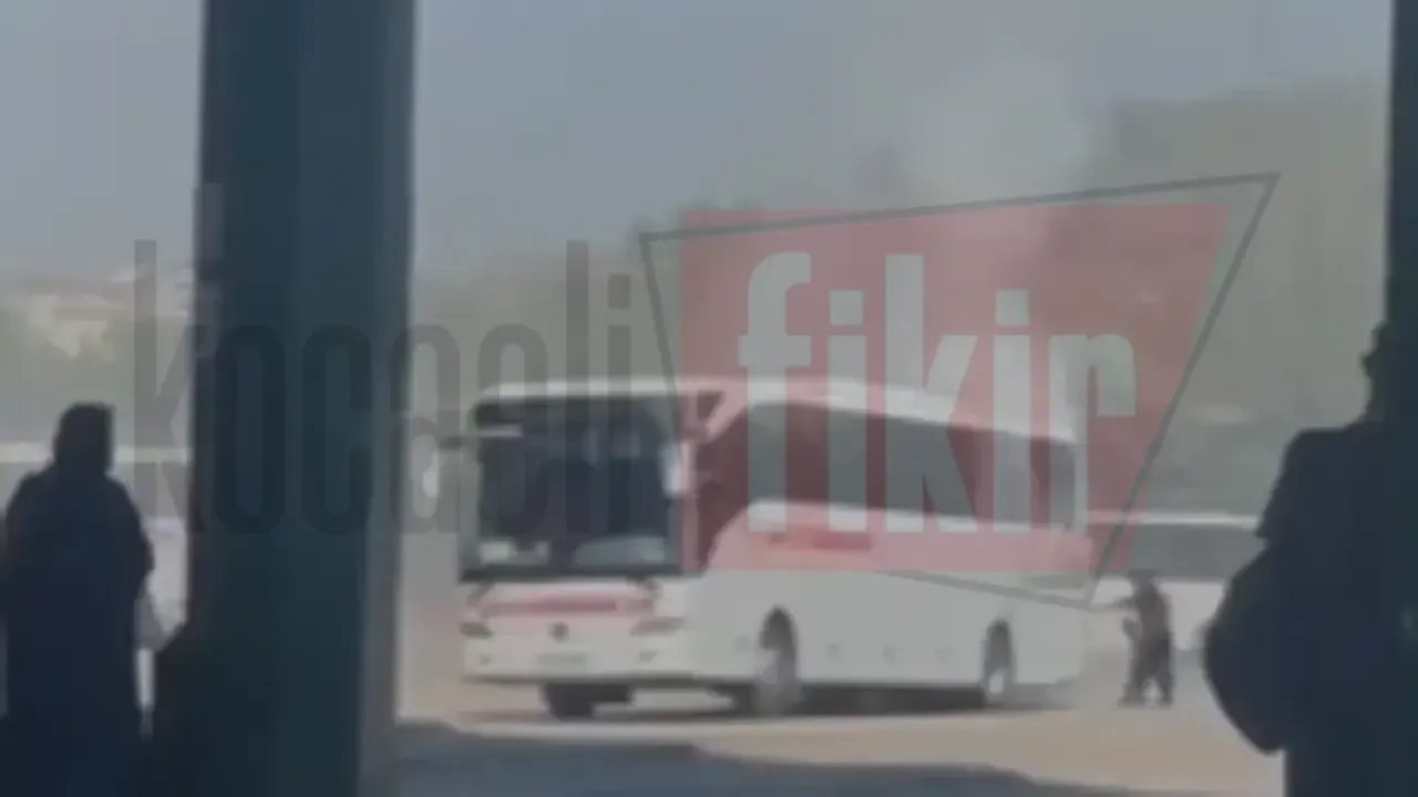 İzmit Otogarı’nda otobüs yangını! Yolcular son anda tahliye edildi