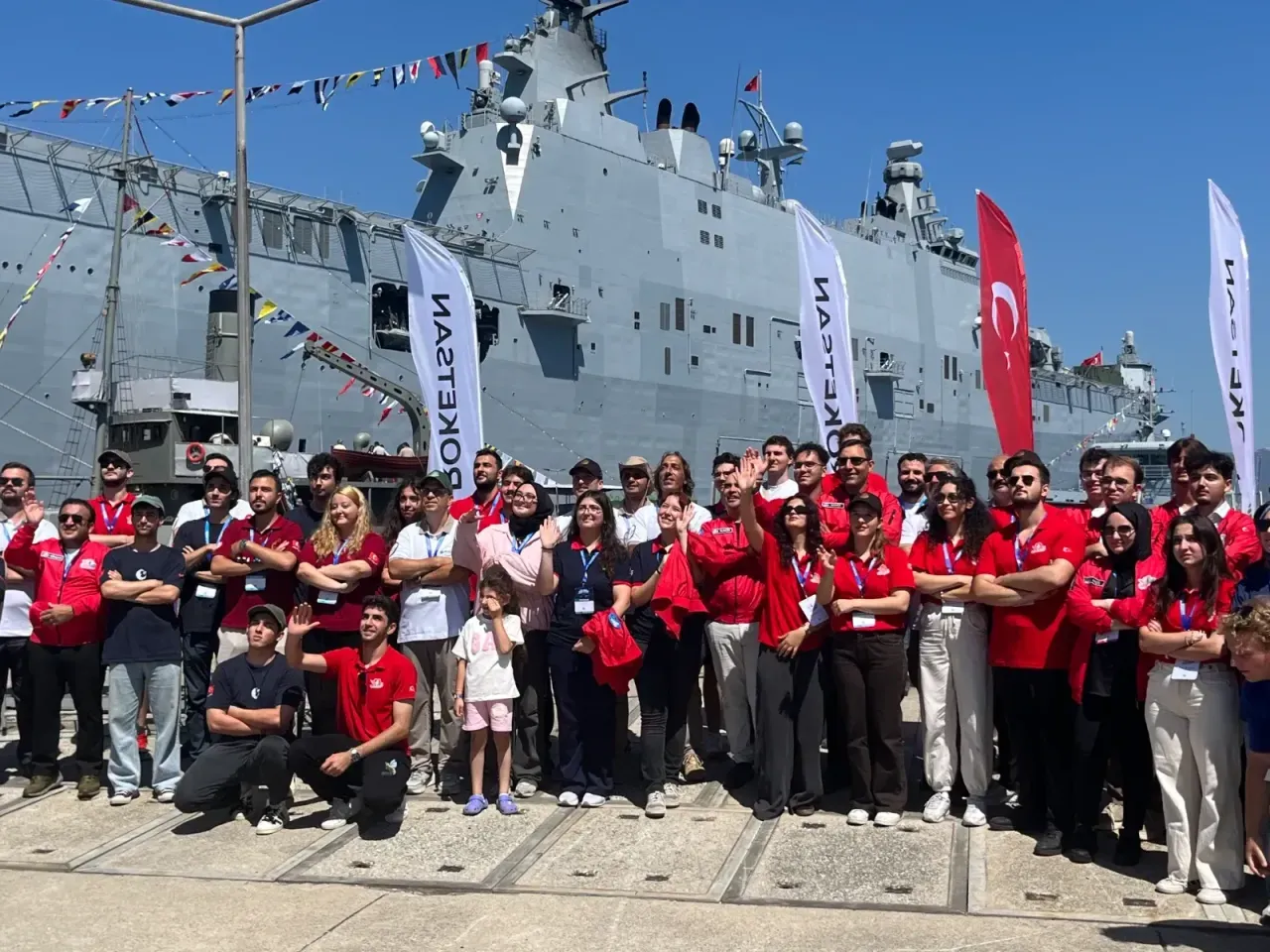 Sanayi ve Teknoloji Bakanı Kacır, TEKNOFEST Mavi Vatan'ı ziyaret etti