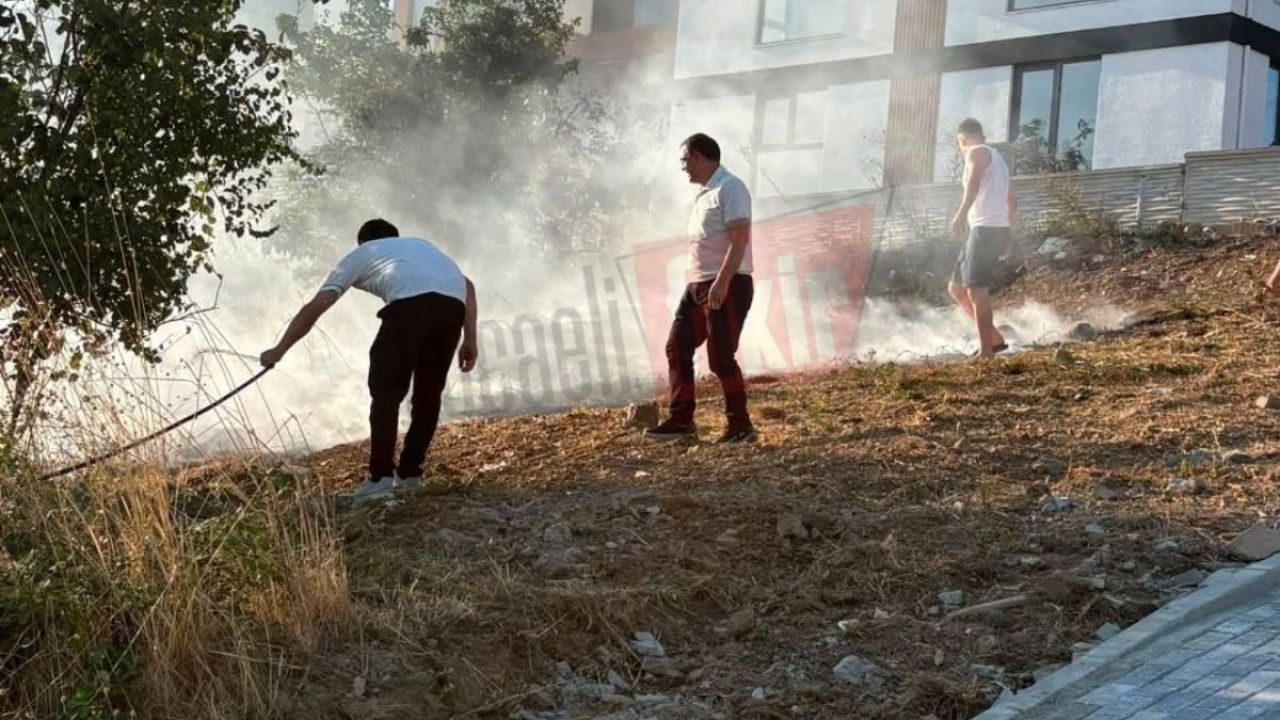Derince’de korkutan yangın! Başkan Gökçe de söndürme çalışmalarına katıldı
