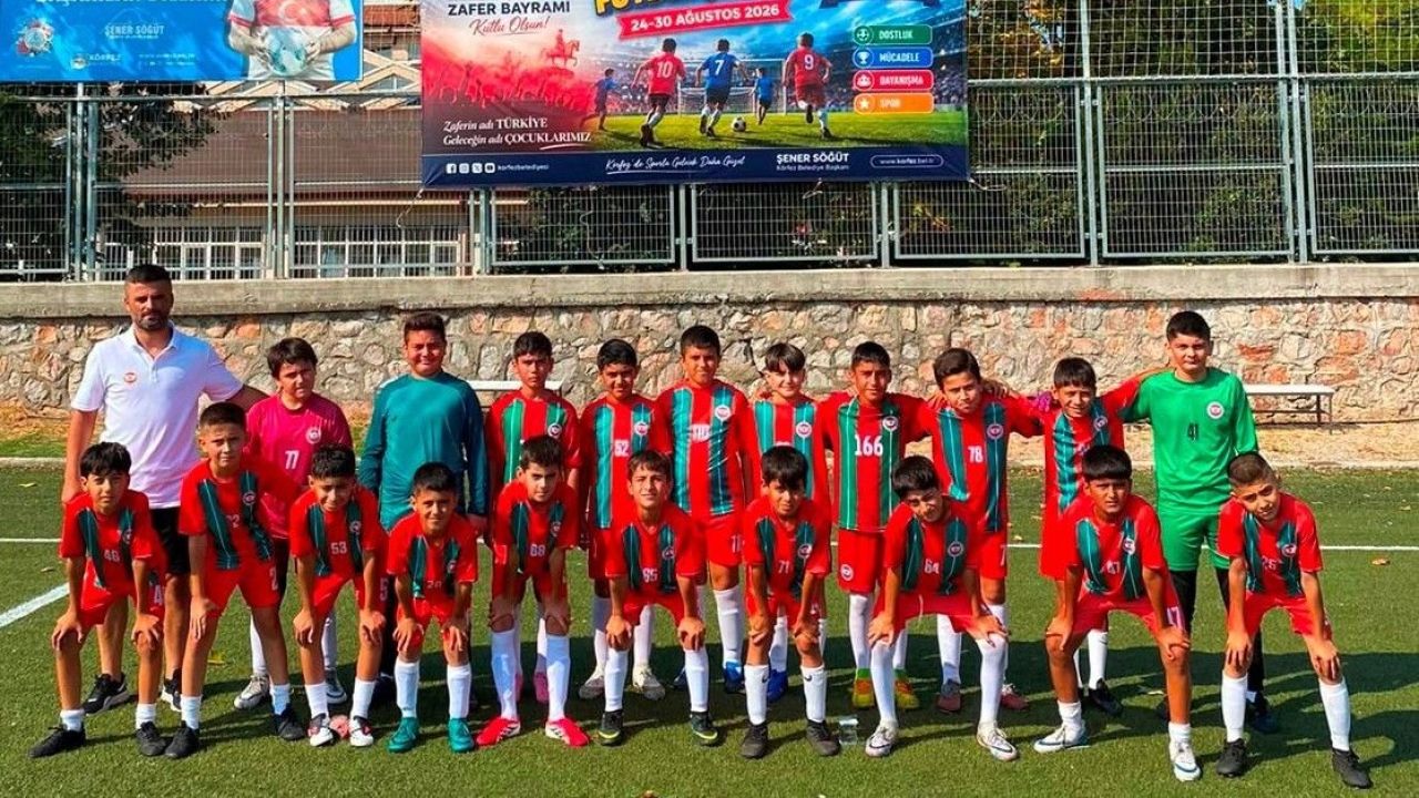 Körfez'de vefat eden saha komiseri Sayarı anısına minikler futbol şenliği