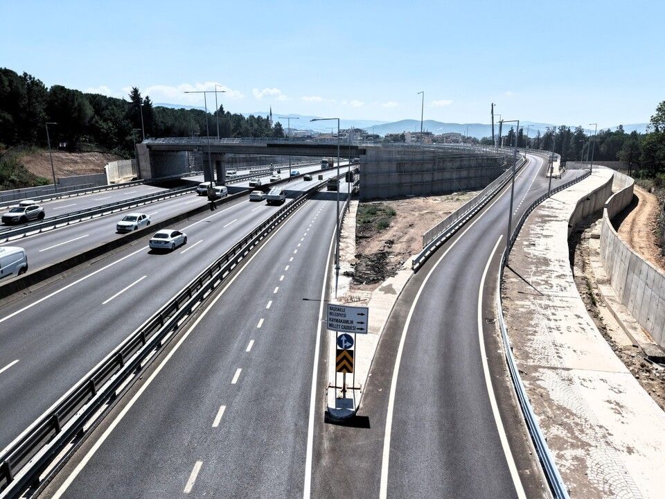 Başiskele Kavşağı’nda 9 köprü hizmete girdi!