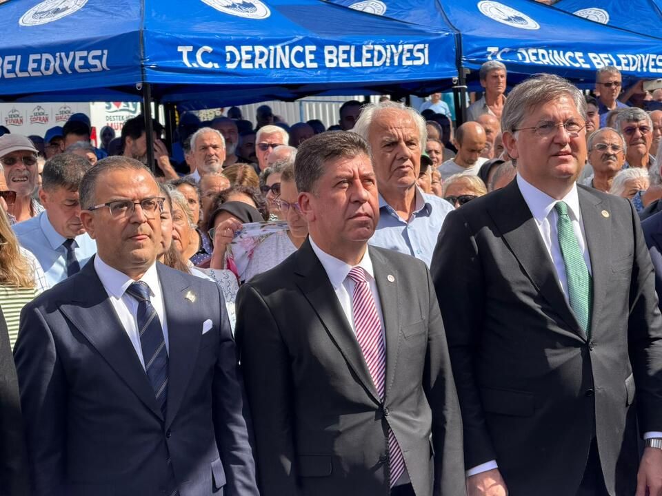 Özgür Özel Derince’de! Belediye başkanları da katıldı