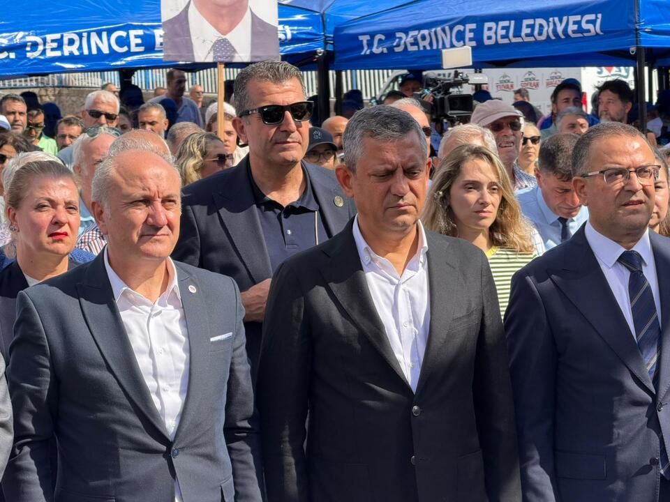 Özgür Özel Derince’de! Belediye başkanları da katıldı