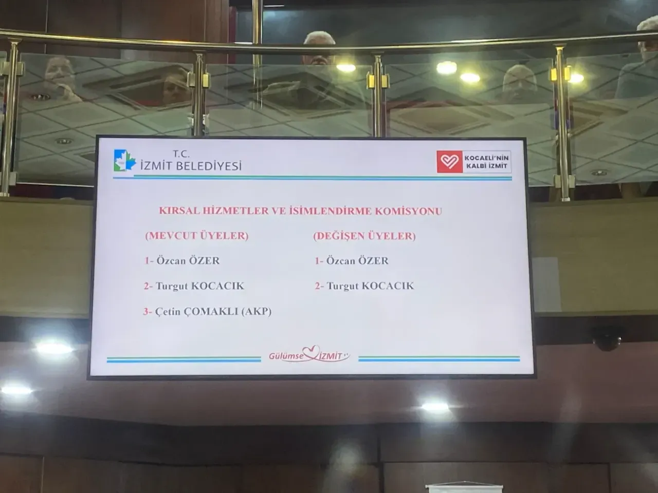 18 üye YENİ Parti’ye geçti, komisyonlar yeniden şekillendi!