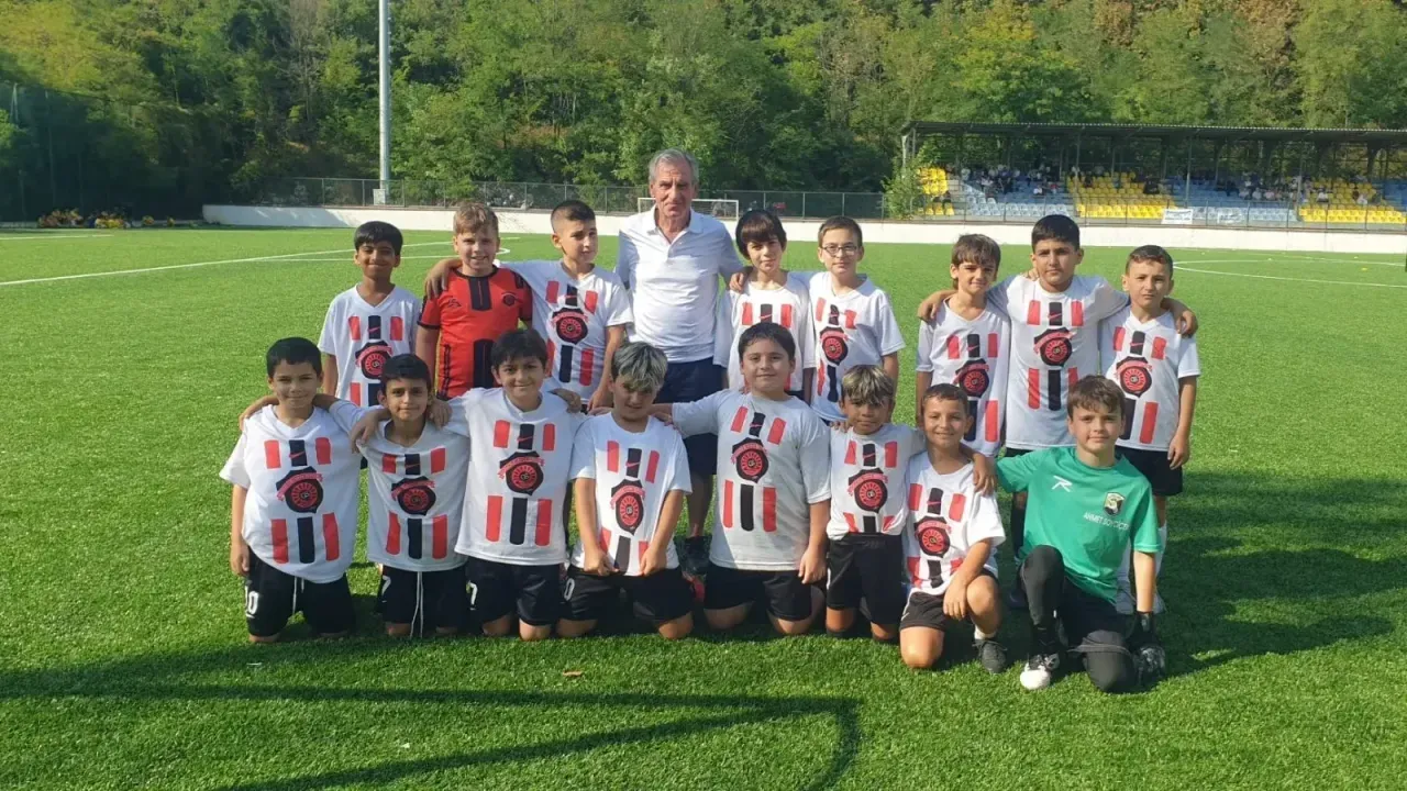 Gölcükspor U10 Sakarya Cup’a damga vurdu! Kupa Gölcük’te