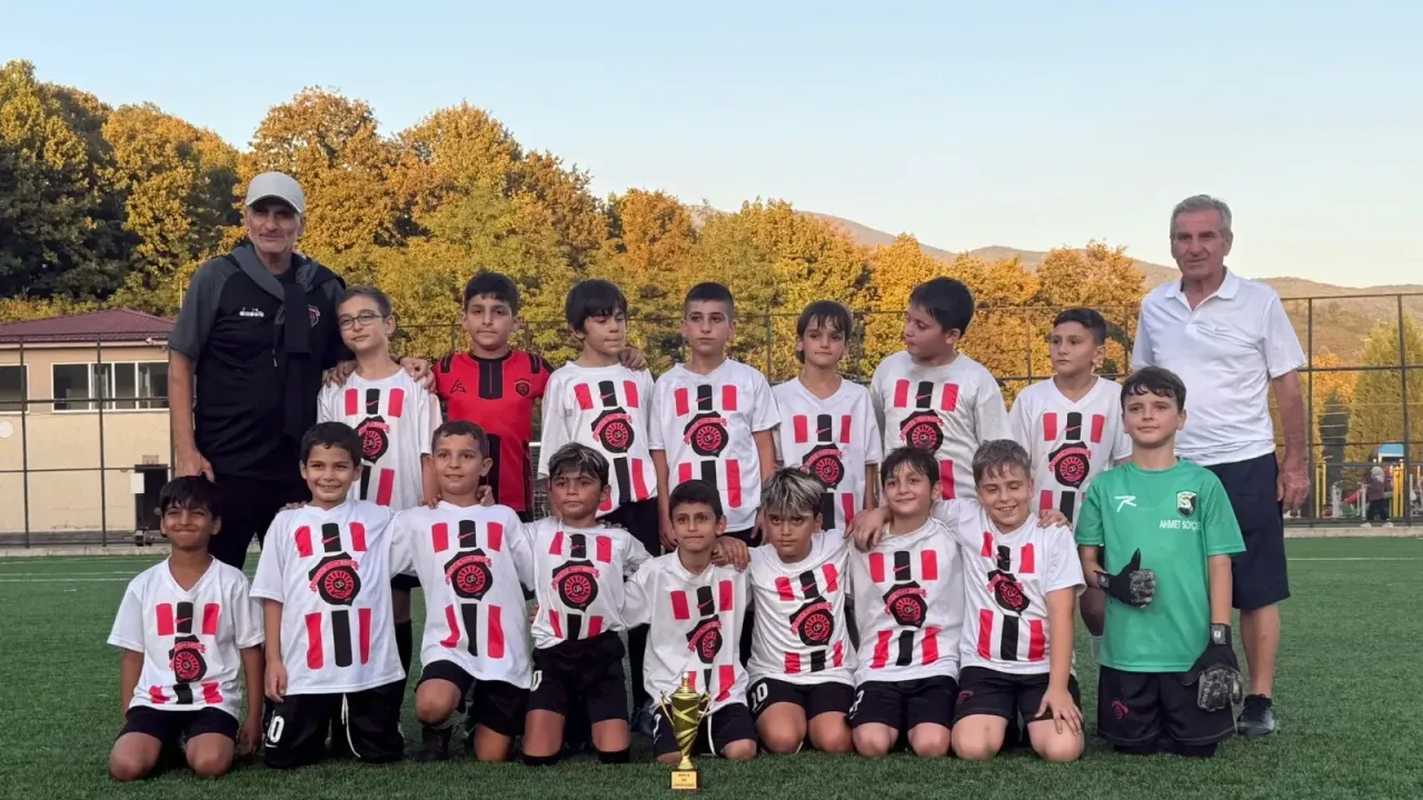 Gölcükspor U10 Sakarya Cup’a damga vurdu! Kupa Gölcük’te