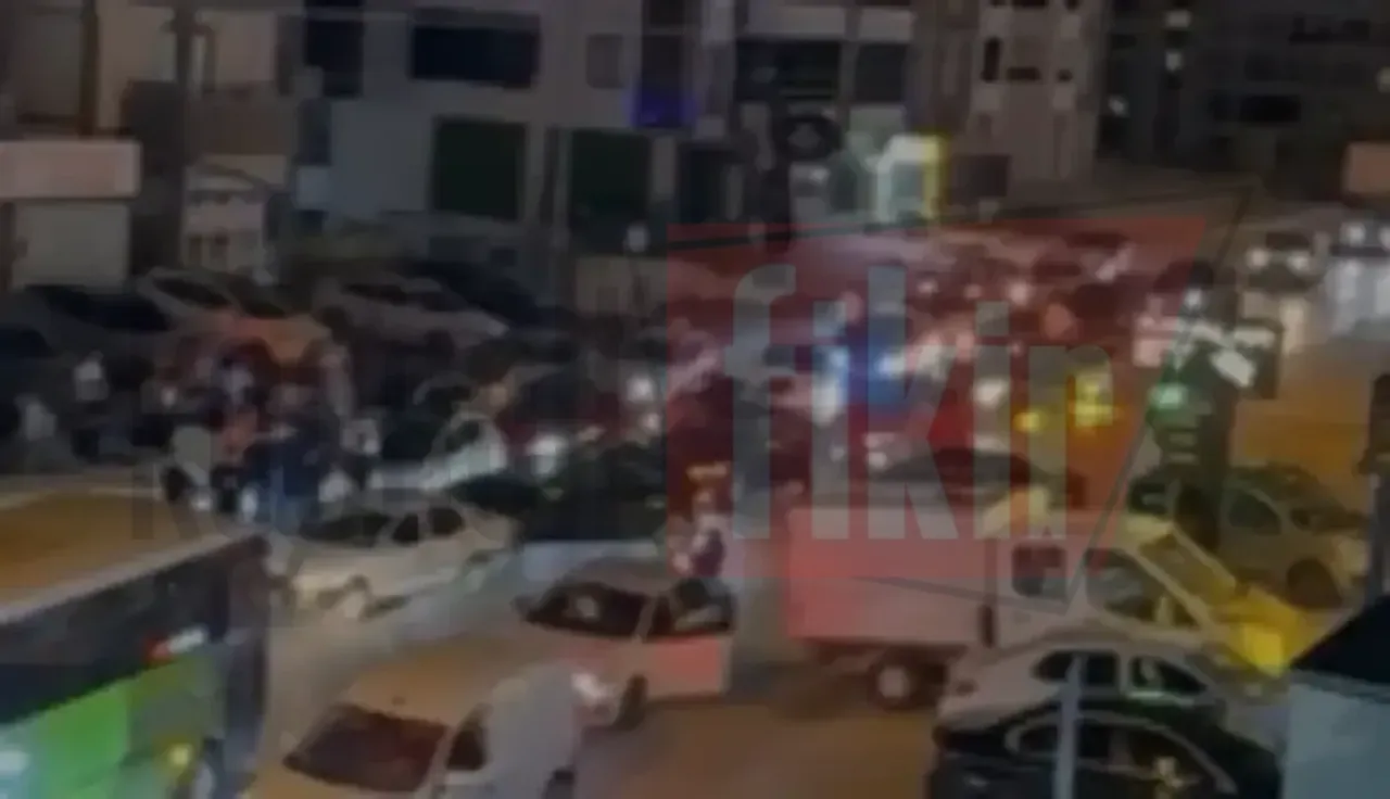İzmit'te asker konvoyuna çıkan sürücüler yolu kapattı
