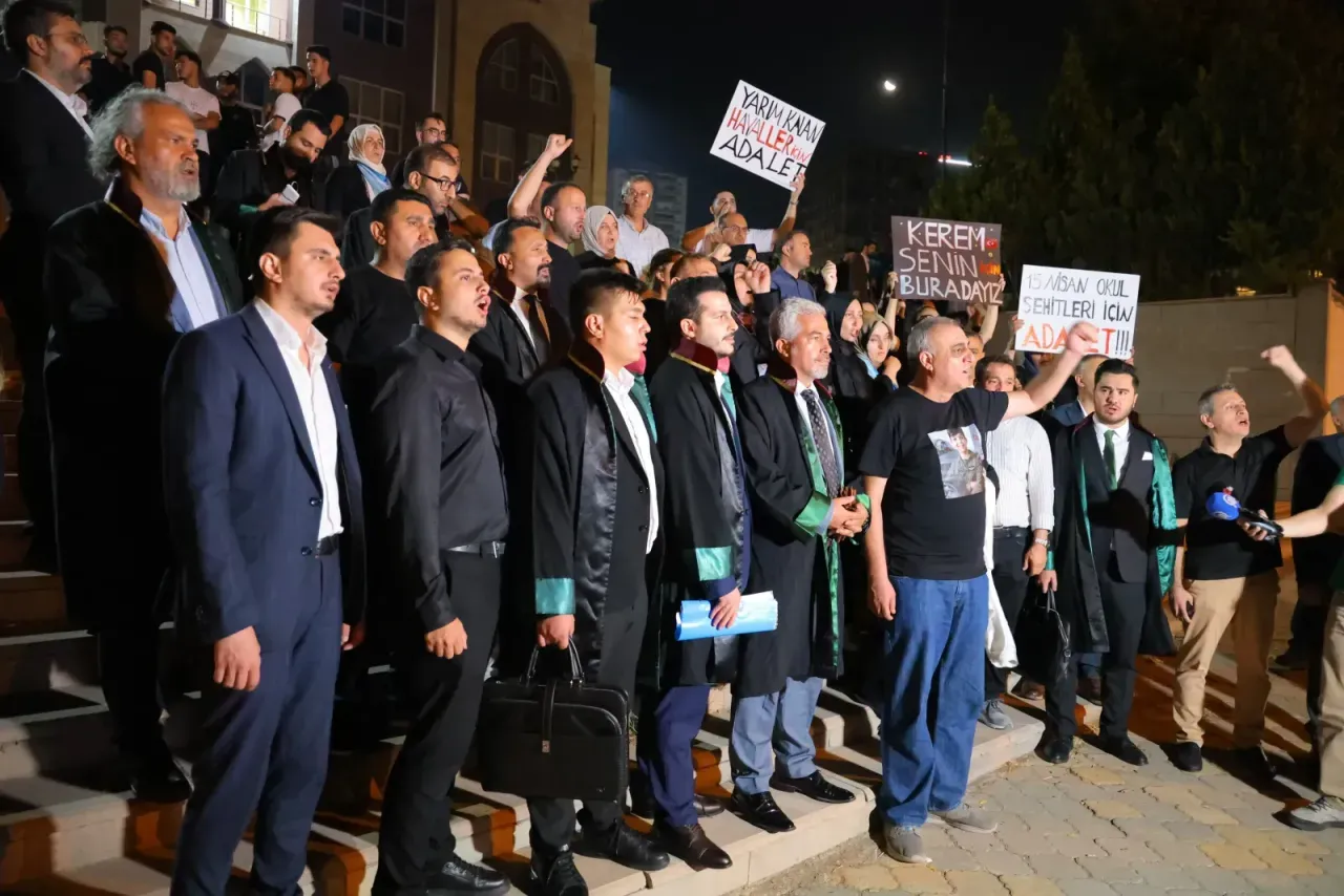 Okul katliamı davasında tahliye