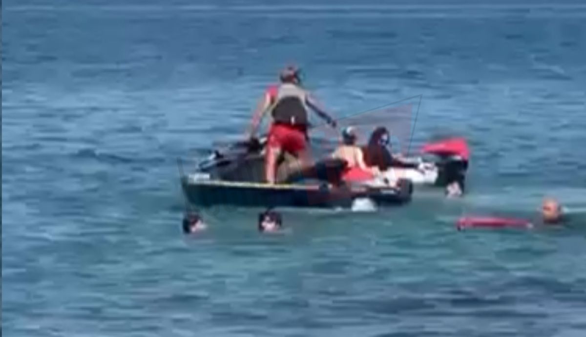 Kandıra Kumcağız’da can pazarı! Cankurtaranlar müdahale etti