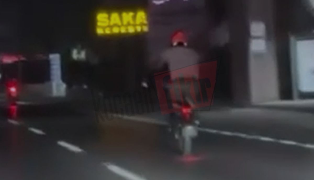 Başiskele’de trafikte tehlikeli şov!
