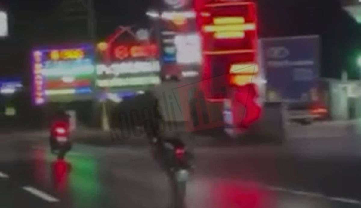 Başiskele’de trafikte tehlikeli şov!