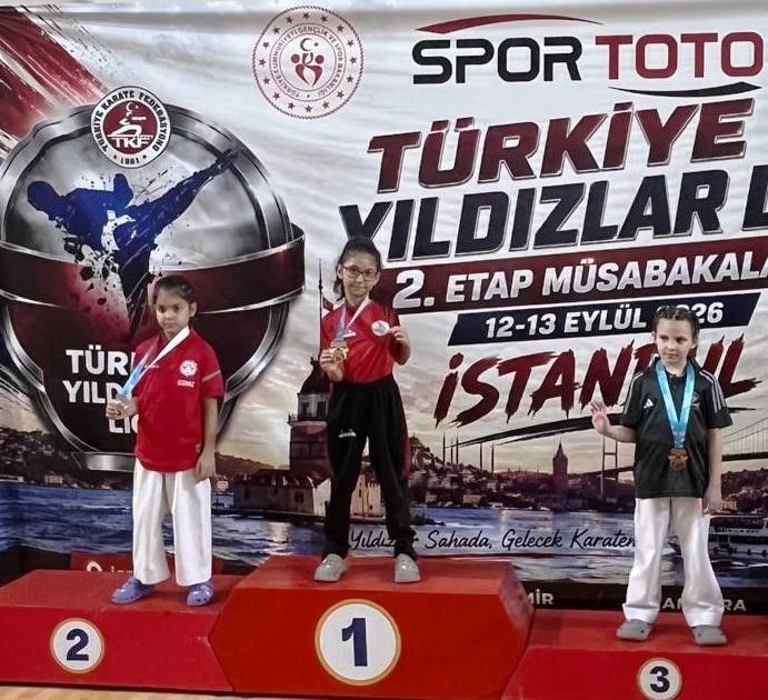 Kocaeli’nin şampiyon karatecileri! Körfez Gençlerbirliği’nden 13 madalya
