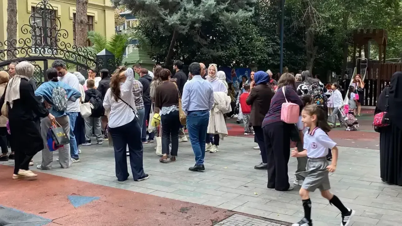 Kocaeli’de ilk ders zili çaldı! 421 bin 978 öğrenci okula döndü