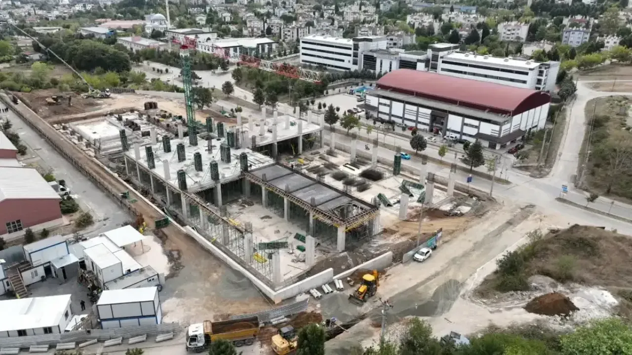 Gölcük’te geleceğin sporcuları için dev adım