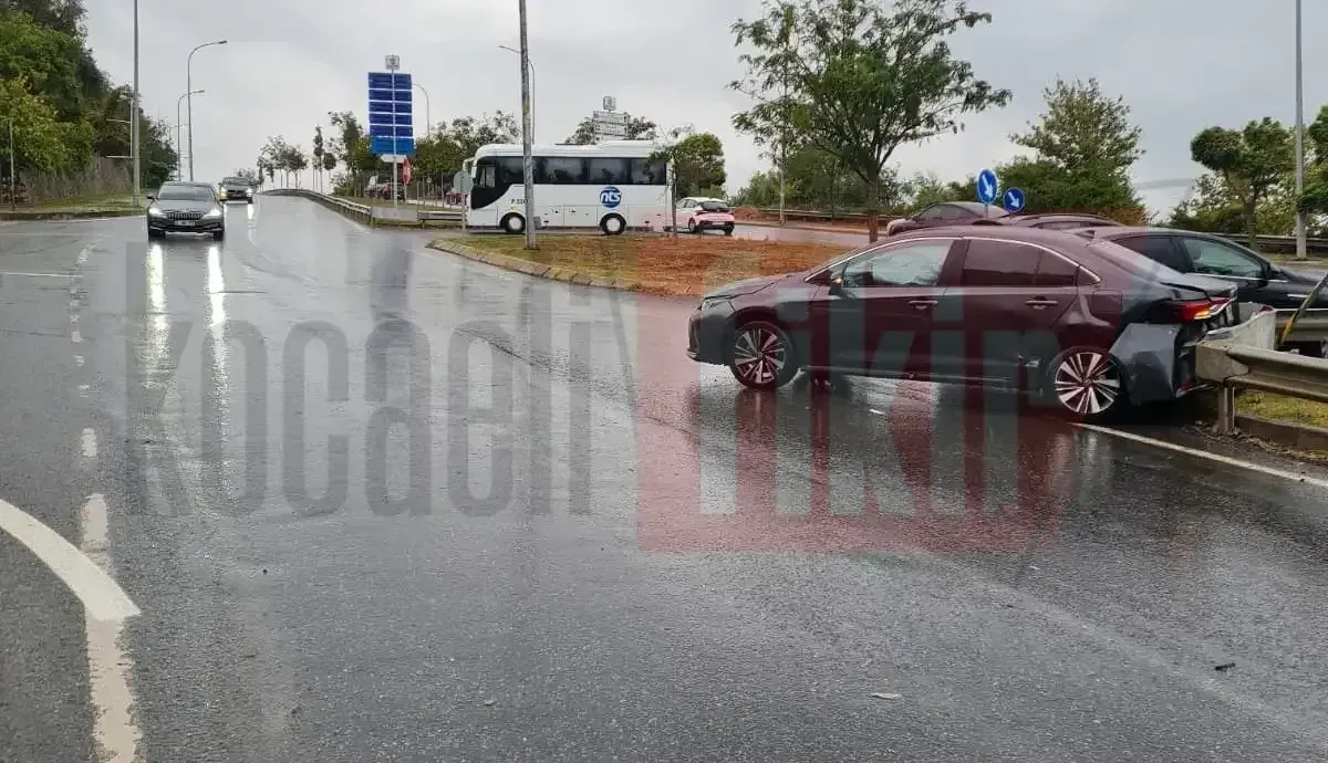 Kurtuluş Bulvarı’da kazaların ardı arkası kesilmiyor