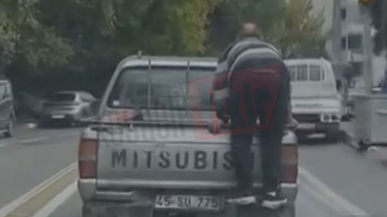 İzmit’te görenleri şaşkına çeviren görüntü: Canını hiçe saydı