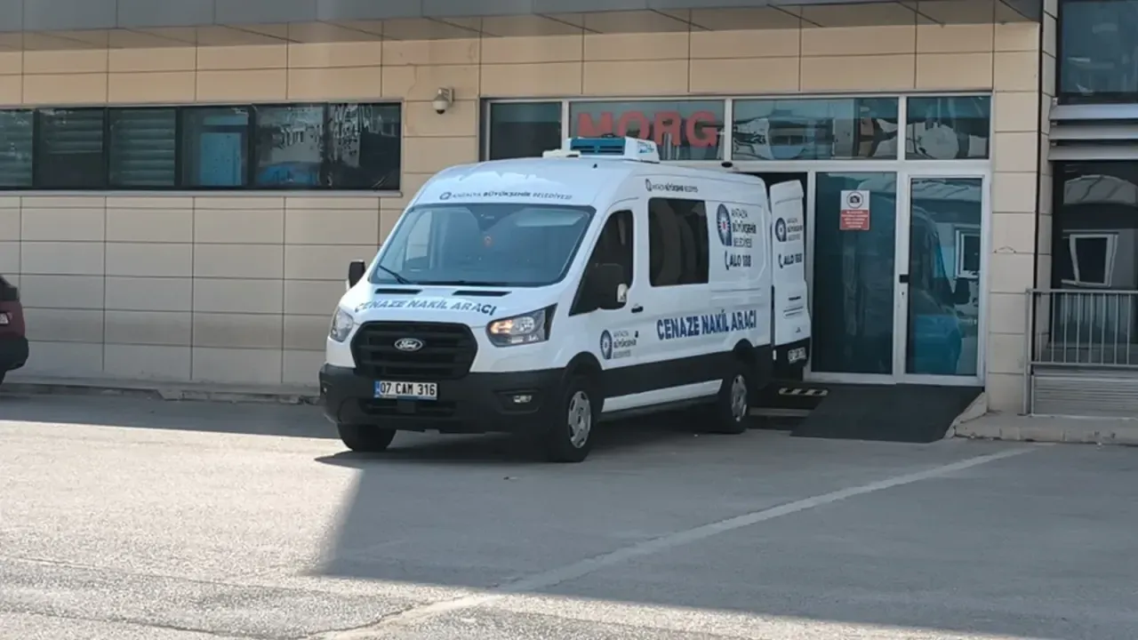 Kocaelili genç Antalya’da denizde can verdi