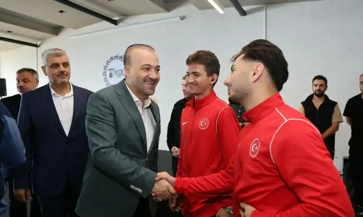 Madalya avcısı Kağıtspor hız kesmiyor