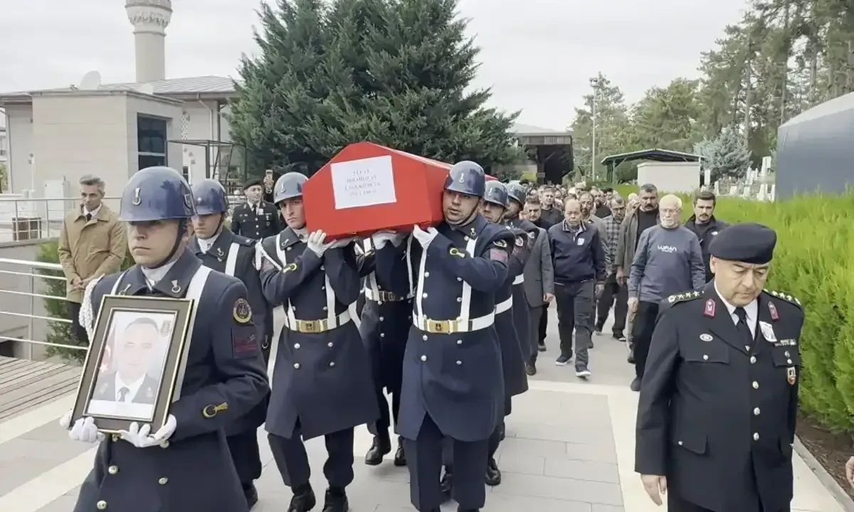Kocaeli’de kalp krizi geçiren astsubay toprağa verildi