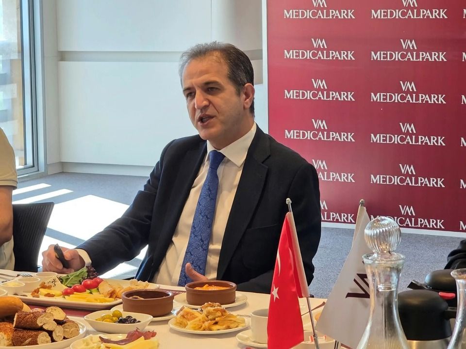 Prof. Dr. Gültekin anlattı: Diz ve kalça ameliyatlarında kişiye özel planlama