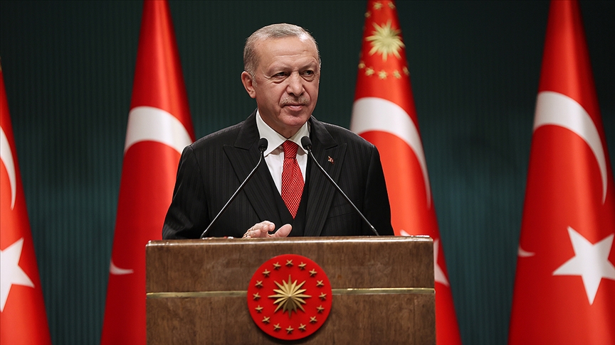 Cumhurbaşkanı Recep Tayyip Erdoğan, Aksaz Tersanesi Komutanlığı'nın açılışında, deniz kuvvetlerini
