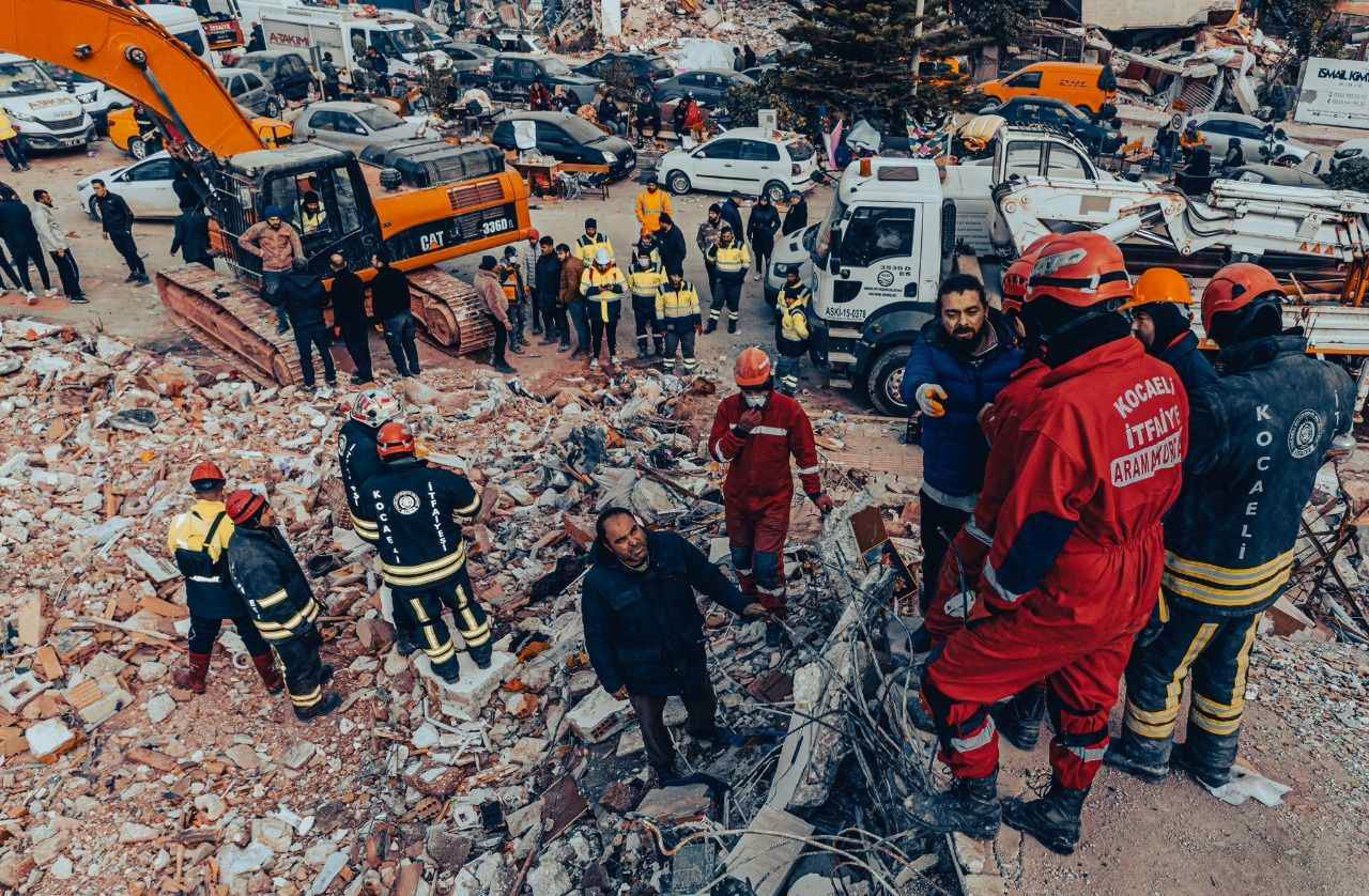 Kahramanmaraş merkezli 2 depremde büyük hasarın yaşandığı Hatay'da, Büyükşehir yıkımı