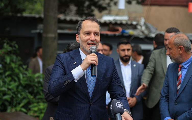 Seçmenin ''sağ partiler'' olarak nitelendirdiği partilerle iş birliğine gidebileceklerinin sinyalini