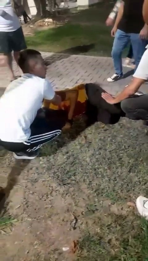 Sakarya'nın Adapazarı ilçesinde kıskançlık sebebiyle çıkan kavgada, eşinin eski kocası