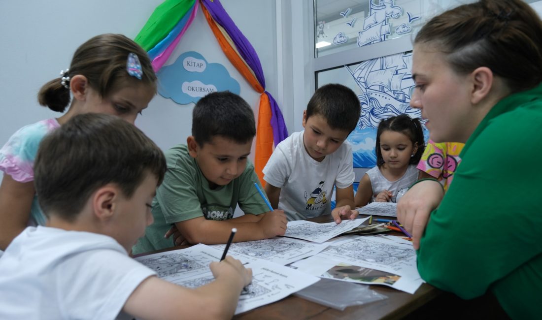 Büyükşehir Belediyesi’nin ödüllü gençlik projesi Kılavuz Gençlik çatısı altında hizmet