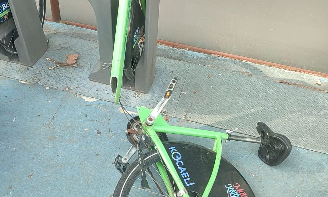 Kocaeli'de kimliği belirsiz kişi ya da kişiler, vatandaşların kiralayarak kullandıkları