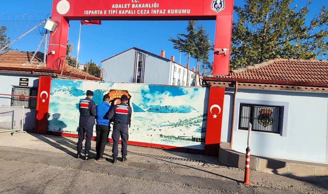 Isparta’da Jandarma ekipleri tarafından durdurulan yolcu otobüsünde şüphe üzerine yapılan
