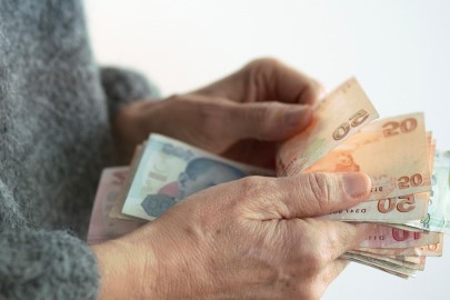 Ticaret Bakanlığı, tüketicilerden fazla ücret, masraf ve komisyon tahsil eden