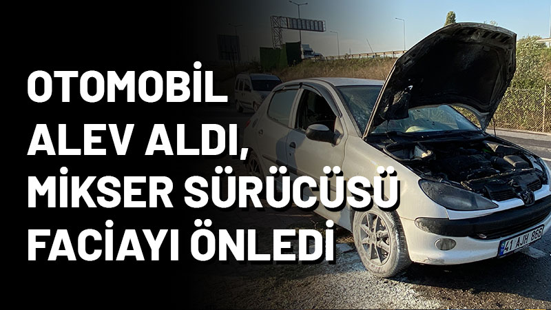Kartepe'de seyir halindeki bir otomobilin motor kısmında yangın çıktı. Sürücü,