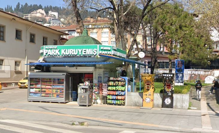 İzmit Belediyesi, Cumhuriyet Parkı'ndaki büfe için yapılan ikinci ihalede İsmail