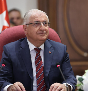 Milli Savunma Bakanı Yaşar Güler, katıldığı televizyon programında dünya savaşları
