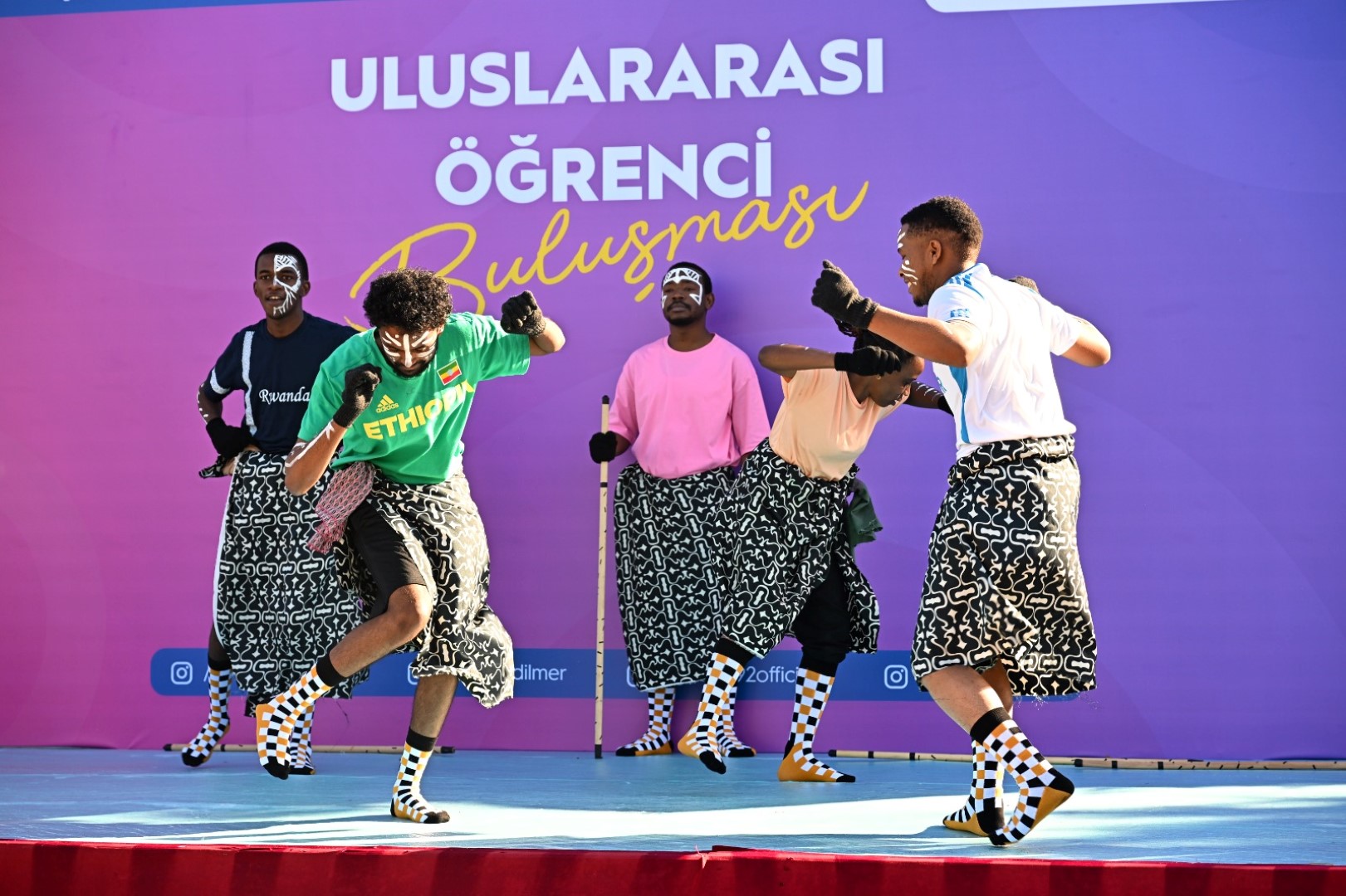 Kocaeli’de kültürel paylaşım günü: Yüzlerce yabancı öğrenci bir arada