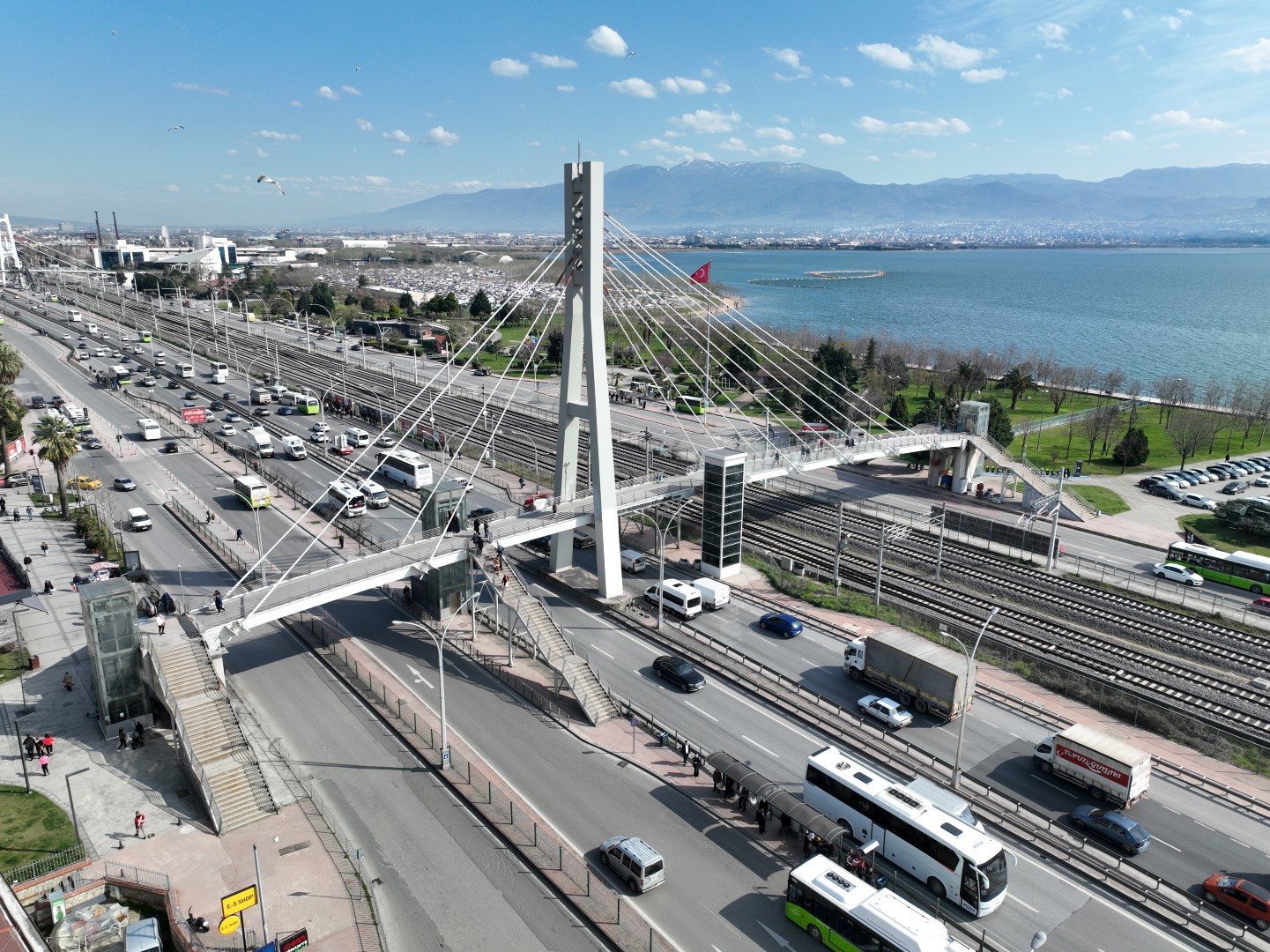 Yürüyen merdivenlere periyodik bakım