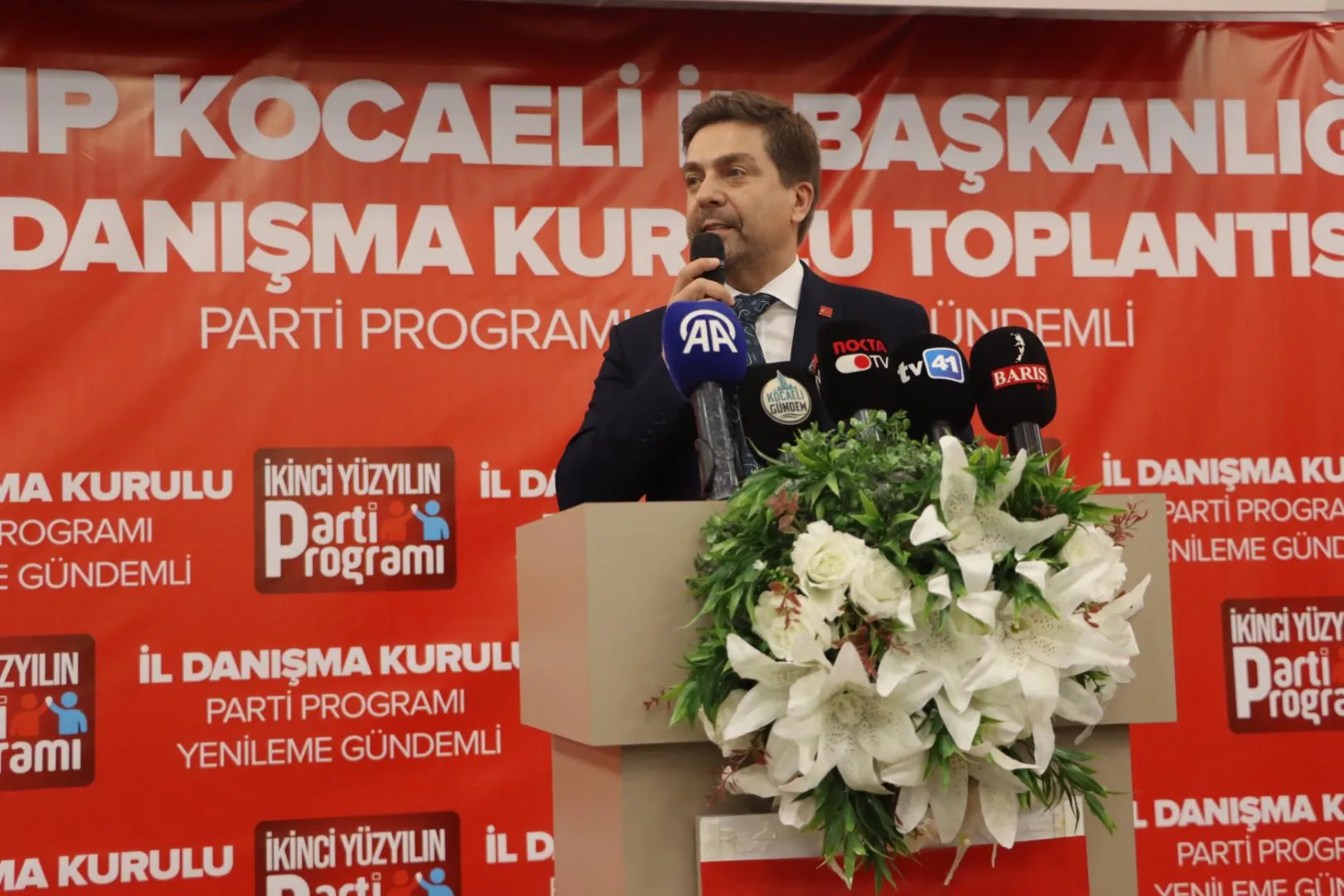 CHP Kocaeli İl Başkanı Bülent Sarı, İl Danışma Kurulu toplantısında