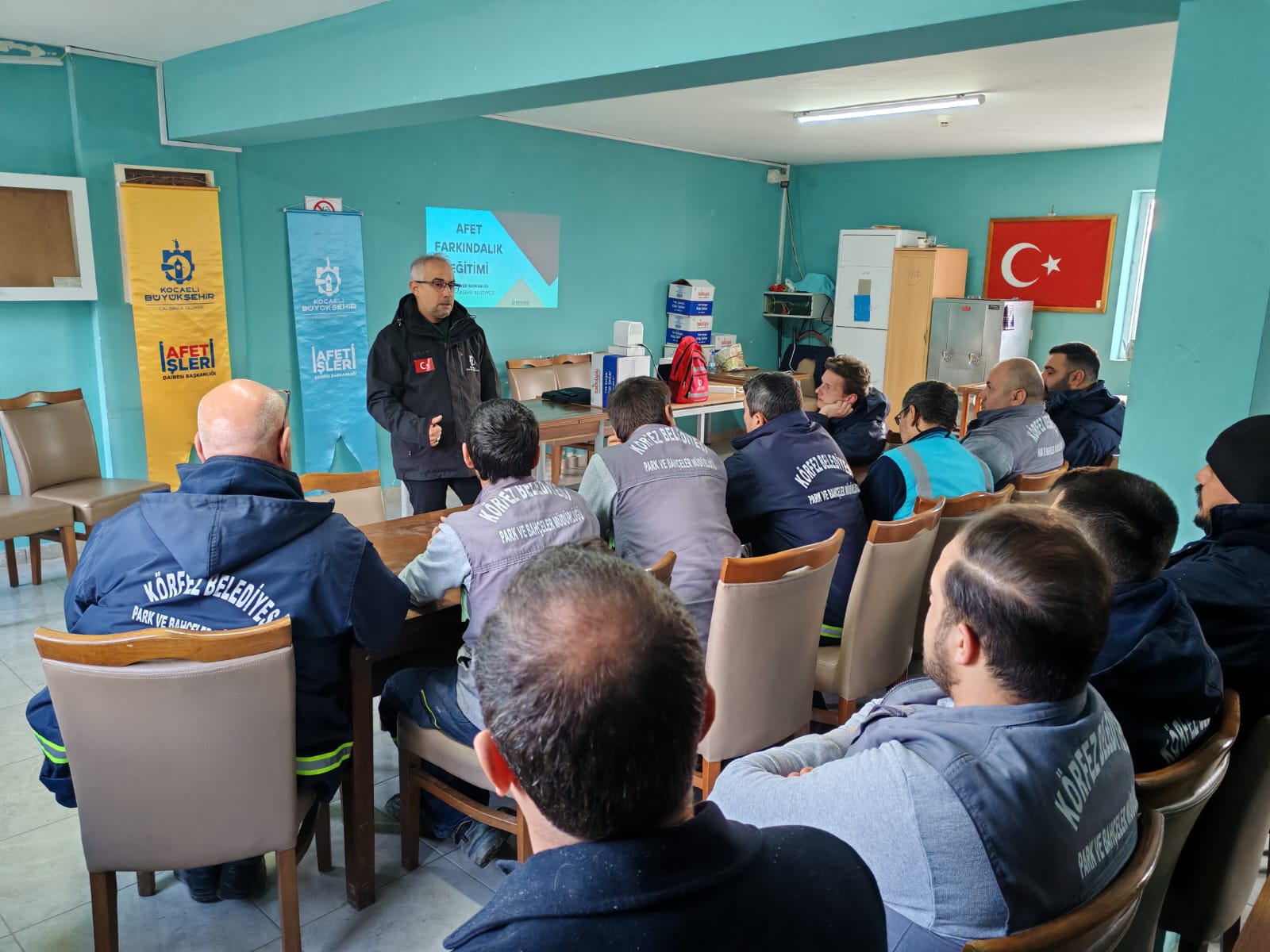 Körfez Belediyesi'nden afetlere hazırlık eğitimi