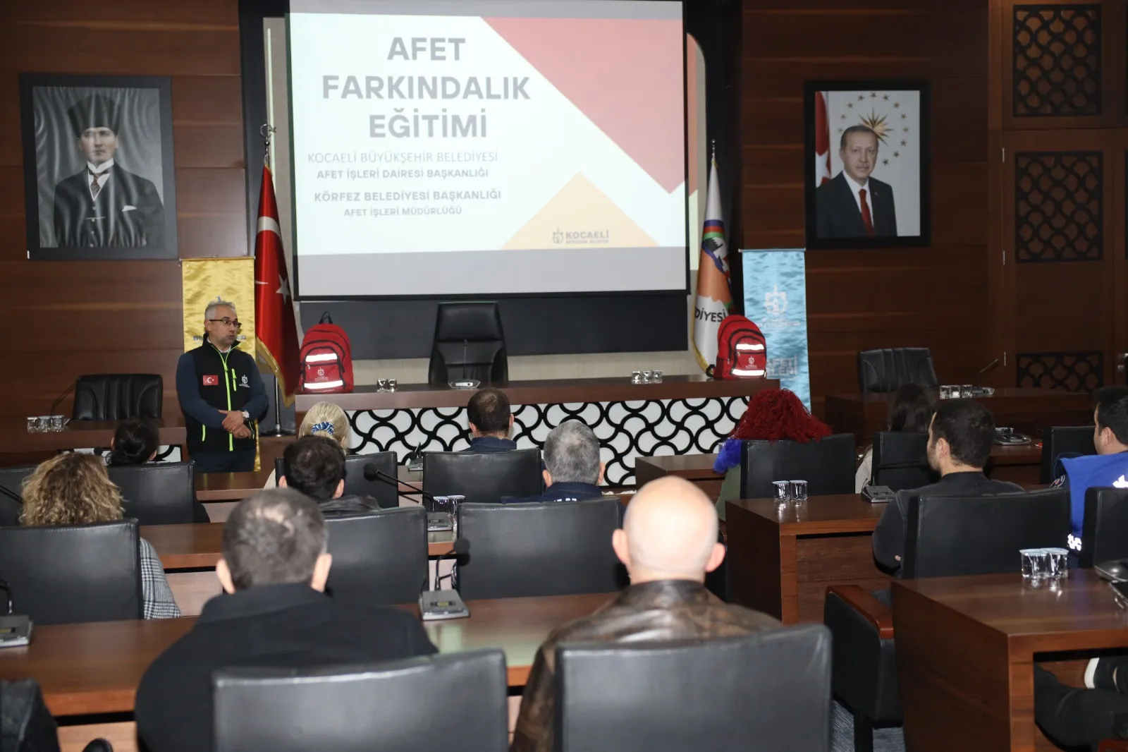 Körfez Belediyesi'nden afetlere hazırlık eğitimi