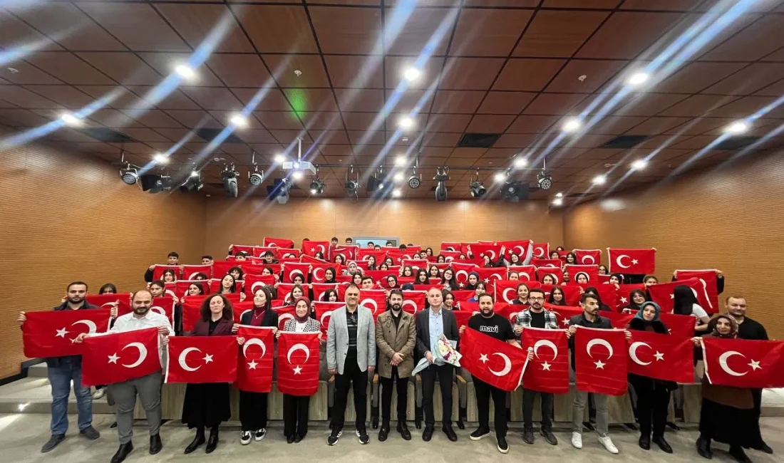 Büyükşehir Belediyesi, İstiklal Marşı’nın 104. yıldönümü dolayısıyla düzenlenen programda Milli