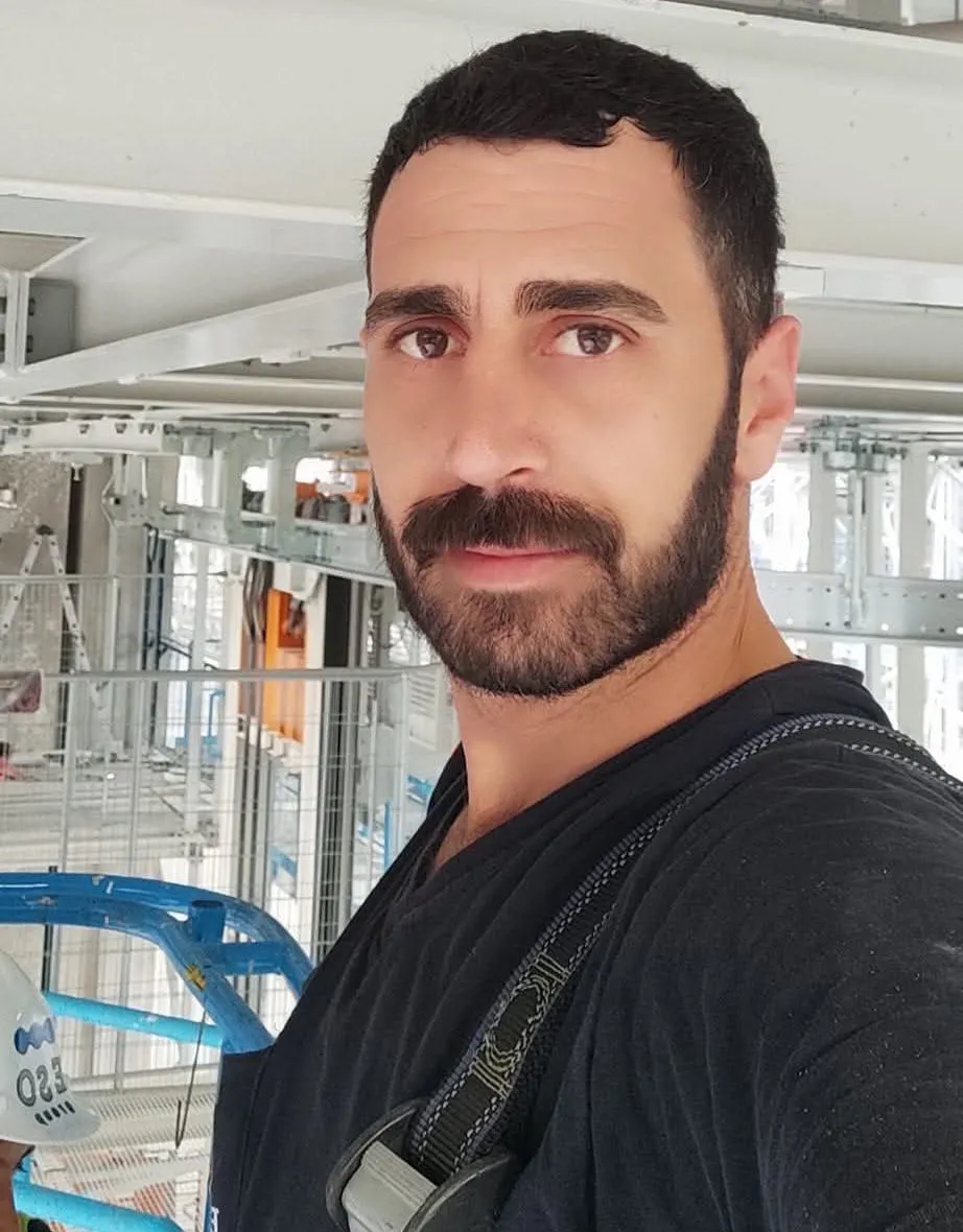 Kocaeli'de 2 çocuk babası kendini astı!