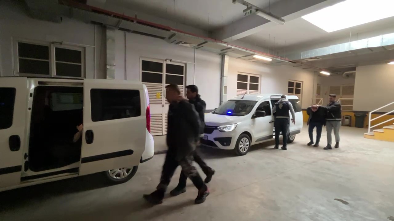 Kocaeli'de fuhuş operasyonu : 7 mağdur kadın kurtarıldı