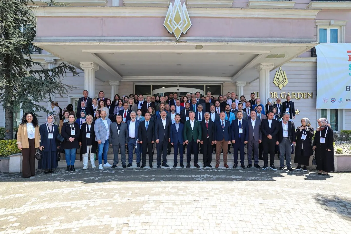 Büyükakın: Romanlar azınlık değil bu memleketin asli unsurudur