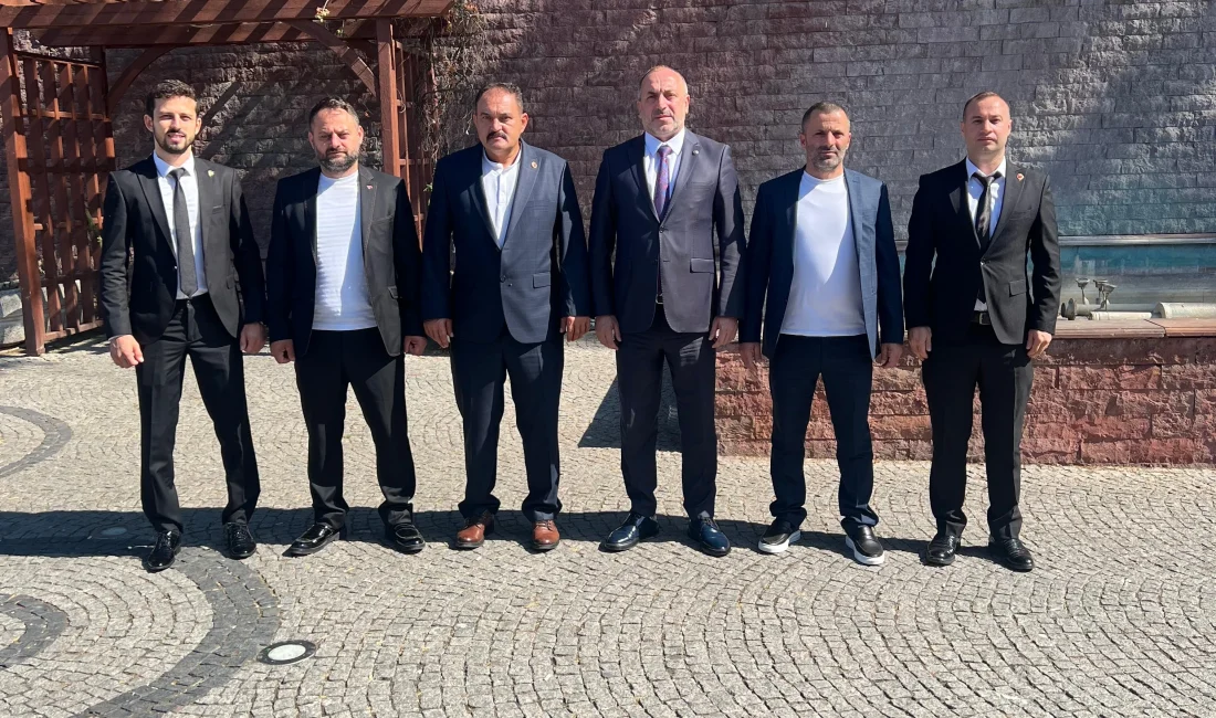 MHP İzmit İlçe Başkanı İlker Kazan, İzmit’in 104. kurtuluş yıl