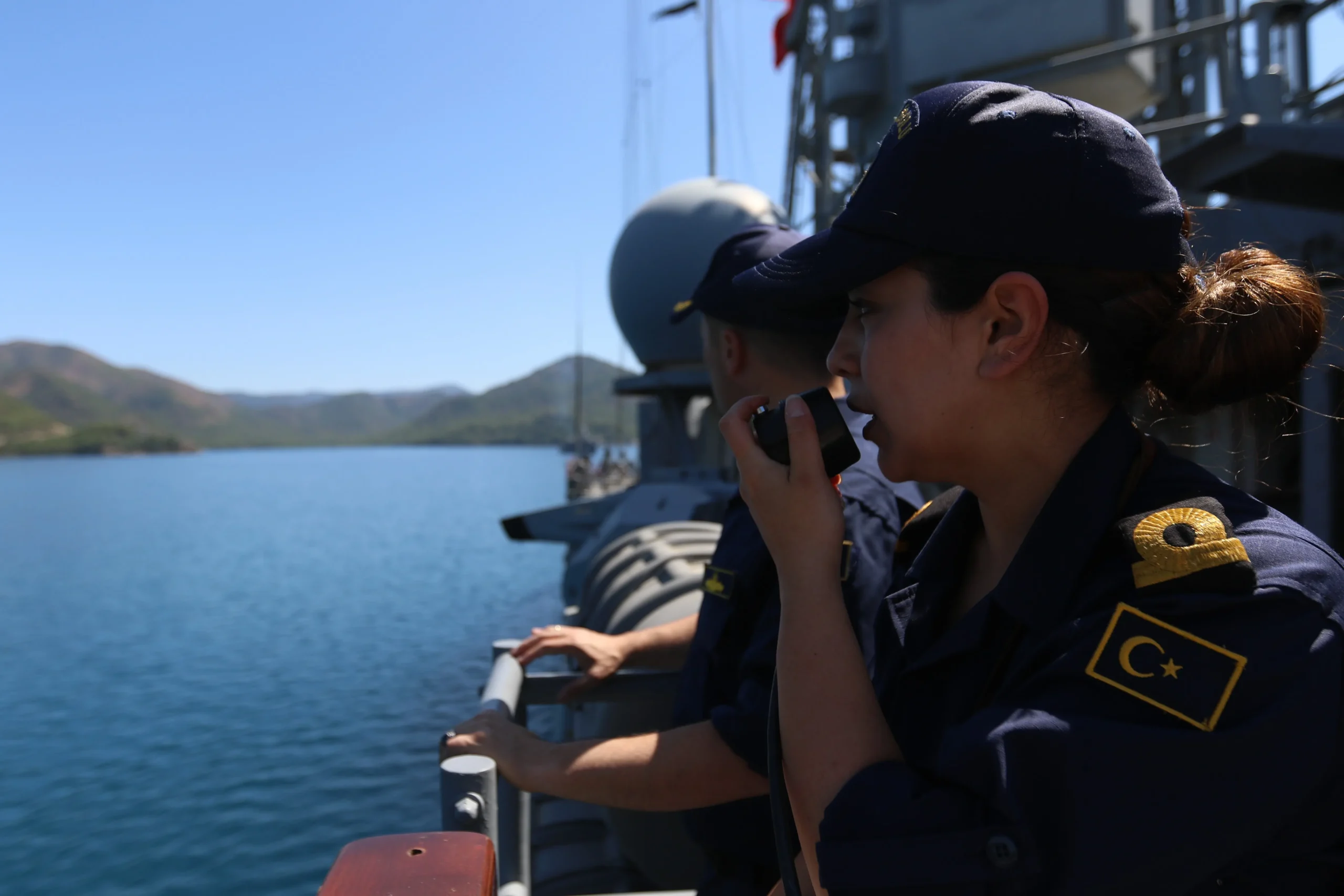 Savaş gemilerine kadın eli! Kimisi savaş, kimisi silah uzmanı