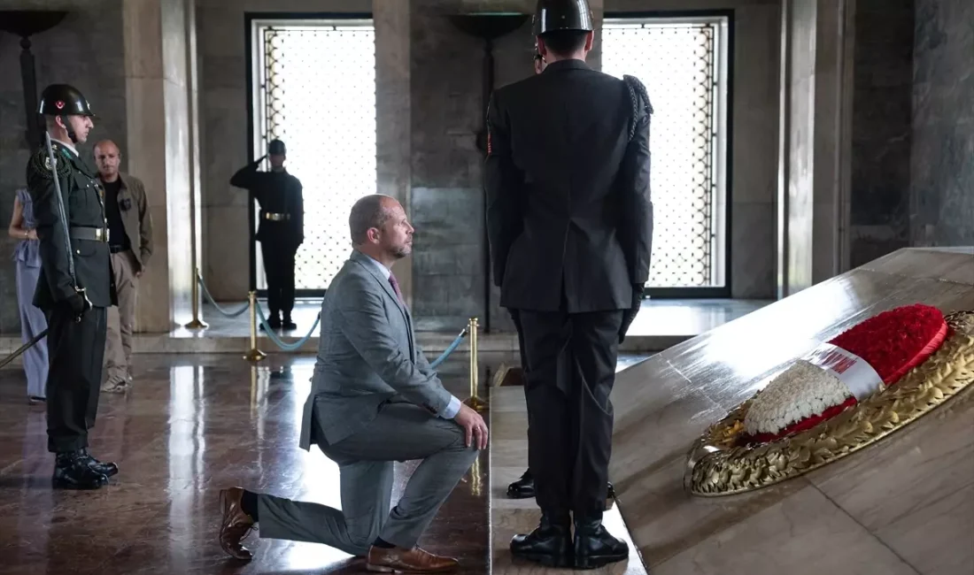 Belçika Savunma Bakanı Theo Francken, Anıtkabir'i ziyaret ederek Gazi Mustafa